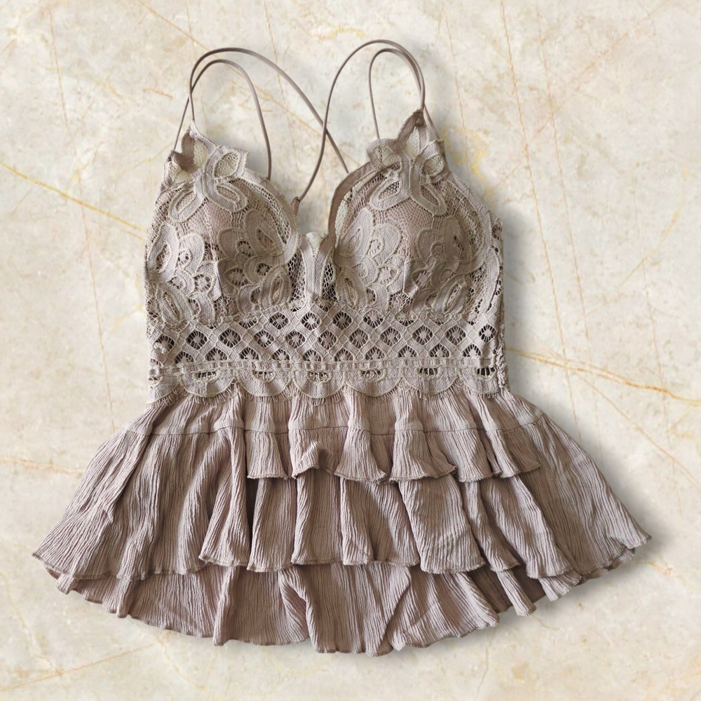 Zenana Women's Lace Spaghetti Strap Tank Top Size L - Picture 1 of 7